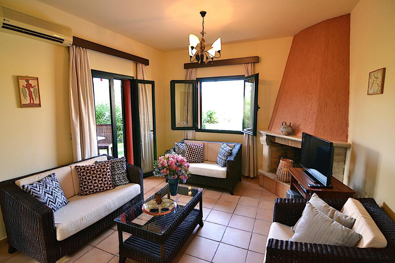 Christina Villas- Minoan Inland Pentamodi Exterior photo