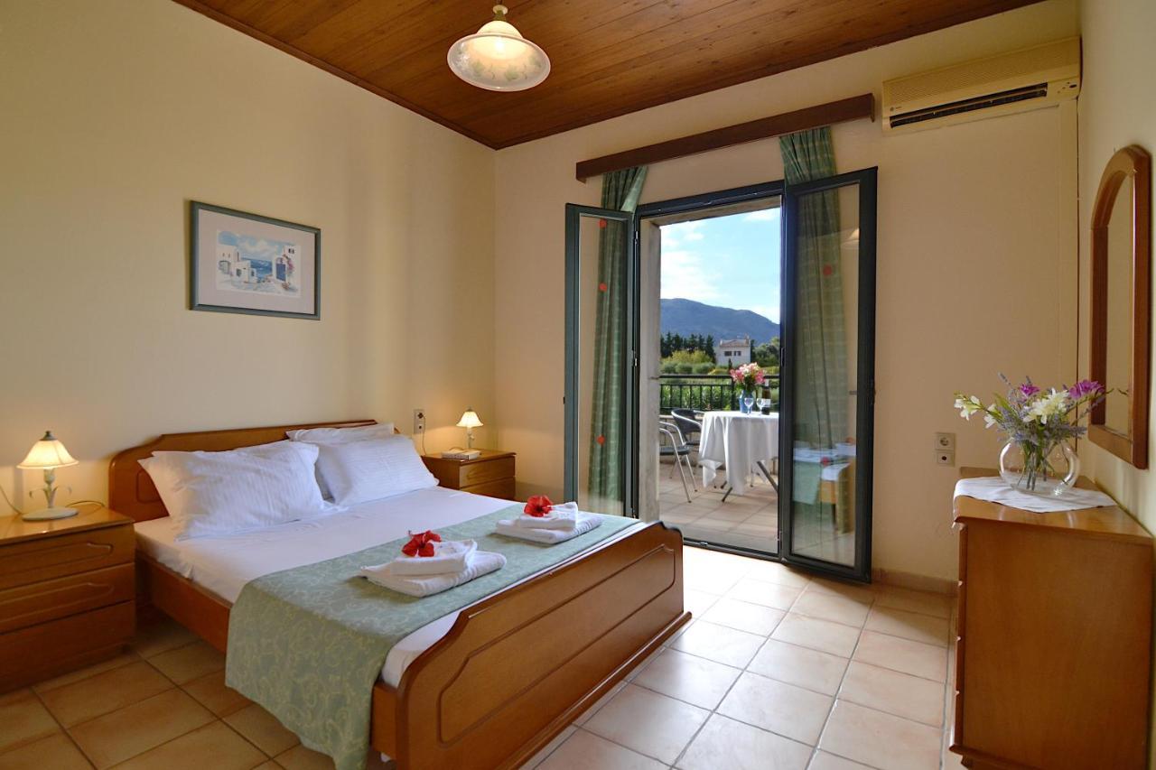Christina Villas- Minoan Inland Pentamodi Exterior photo